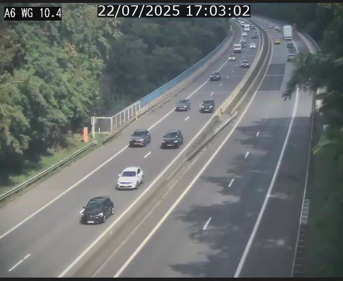 Traffic live webcam Luxembourg Mamer - A6 - BK 10.4 - direction Luxembourg/France/Allemagne