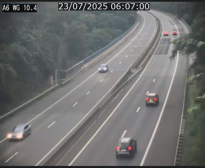 Traffic live webcam Luxembourg Mamer - A6 - BK 10.4 - direction Luxembourg/France/Allemagne