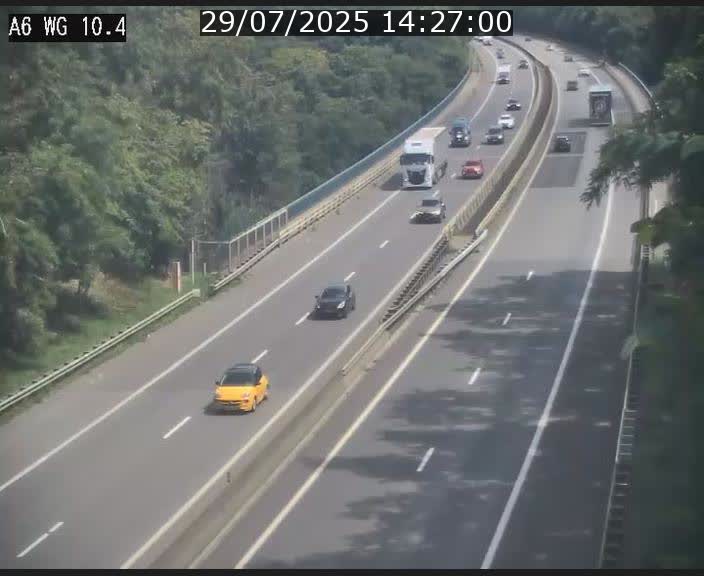 Traffic live webcam Luxembourg Mamer - A6 - BK 10.4 - direction Luxembourg/France/Allemagne