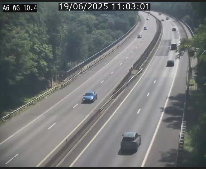 <h2>Traffic live webcam Luxembourg Mamer - A6 - BK 10.4 - direction Luxembourg/France/Allemagne</h2>