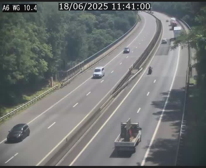 <h2>Traffic live webcam Luxembourg Mamer - A6 - BK 10.4 - direction Luxembourg/France/Allemagne</h2>