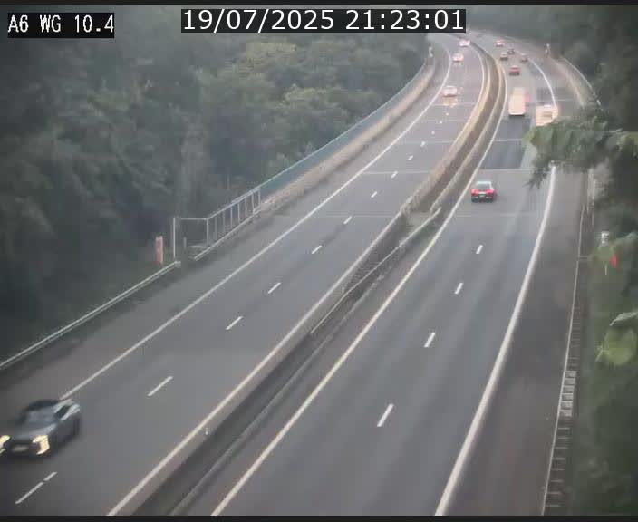 <h2>Traffic live webcam Luxembourg Mamer - A6 - BK 10.4 - direction Luxembourg/France/Allemagne</h2>