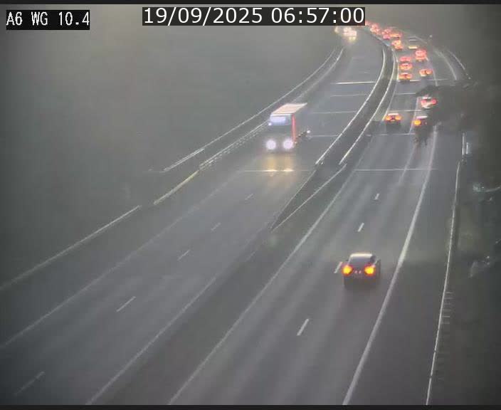 <h2>Traffic live webcam Luxembourg Mamer - A6 - BK 10.4 - direction Luxembourg/France/Allemagne</h2>