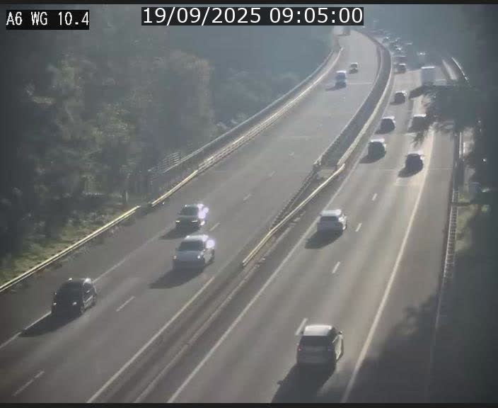 <h2>Traffic live webcam Luxembourg Mamer - A6 - BK 10.4 - direction Luxembourg/France/Allemagne</h2>