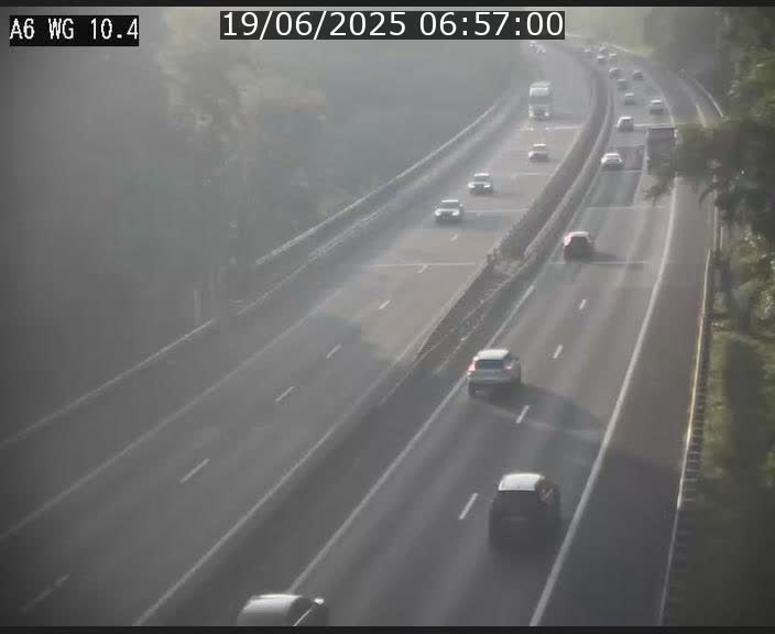 <h2>Traffic live webcam Luxembourg Mamer - A6 - BK 10.4 - direction Luxembourg/France/Allemagne</h2>