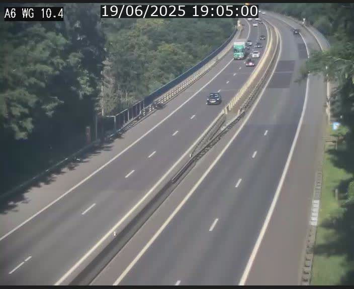 <h2>Traffic live webcam Luxembourg Mamer - A6 - BK 10.4 - direction Luxembourg/France/Allemagne</h2>