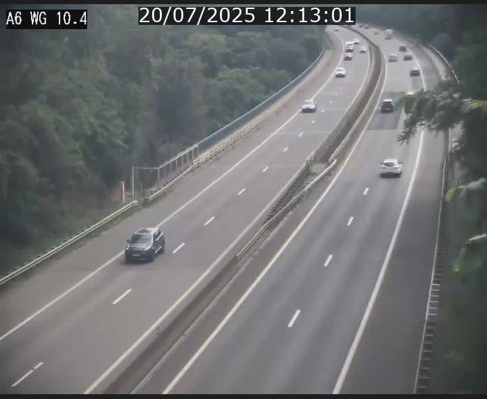 <h2>Traffic live webcam Luxembourg Mamer - A6 - BK 10.4 - direction Luxembourg/France/Allemagne</h2>