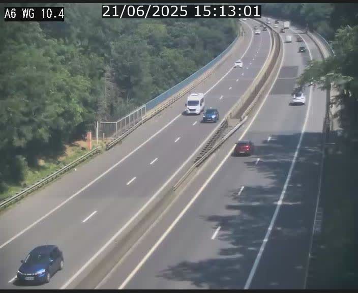 <h2>Traffic live webcam Luxembourg Mamer - A6 - BK 10.4 - direction Luxembourg/France/Allemagne</h2>