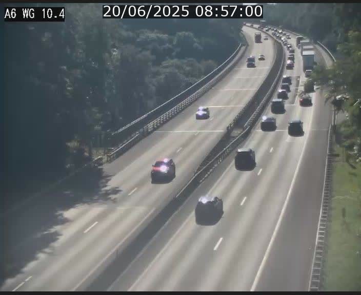 <h2>Traffic live webcam Luxembourg Mamer - A6 - BK 10.4 - direction Luxembourg/France/Allemagne</h2>