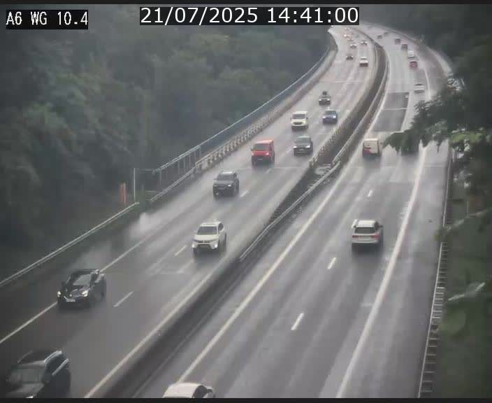<h2>Traffic live webcam Luxembourg Mamer - A6 - BK 10.4 - direction Luxembourg/France/Allemagne</h2>