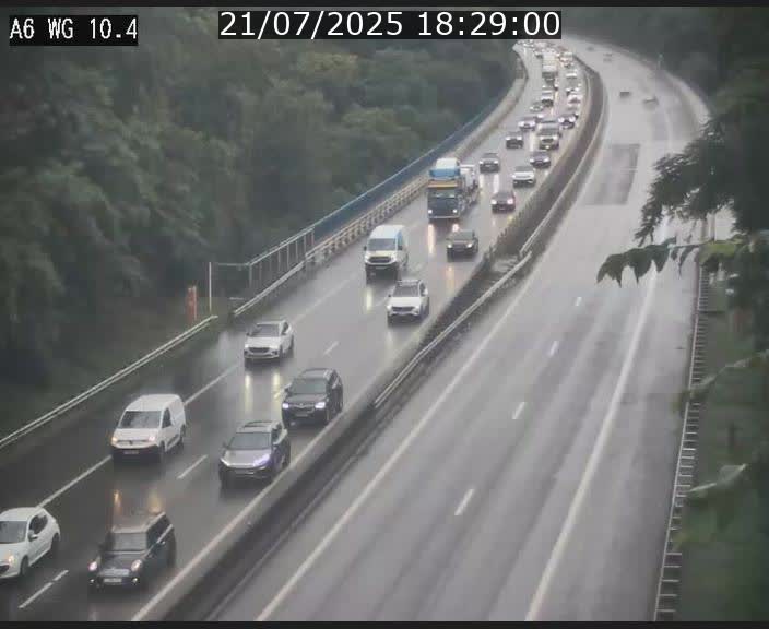 <h2>Traffic live webcam Luxembourg Mamer - A6 - BK 10.4 - direction Luxembourg/France/Allemagne</h2>