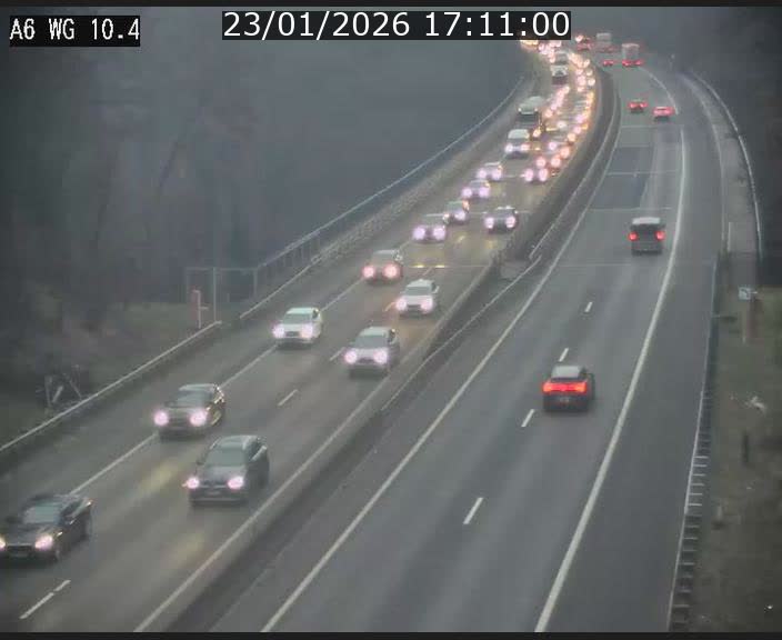 <h2>Traffic live webcam Luxembourg Mamer - A6 - BK 10.4 - direction Luxembourg/France/Allemagne</h2>