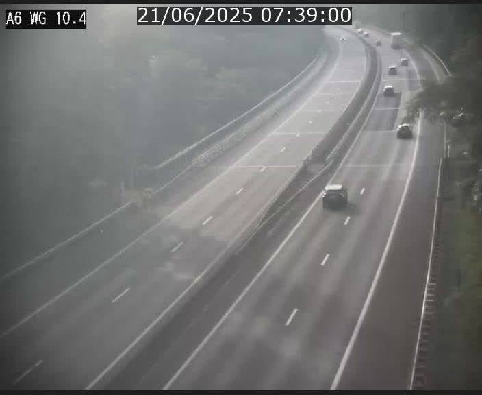 <h2>Traffic live webcam Luxembourg Mamer - A6 - BK 10.4 - direction Luxembourg/France/Allemagne</h2>