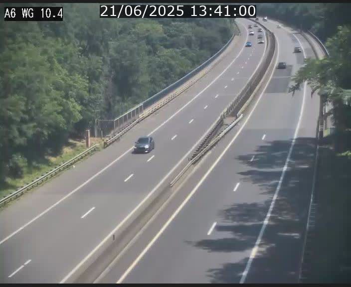<h2>Traffic live webcam Luxembourg Mamer - A6 - BK 10.4 - direction Luxembourg/France/Allemagne</h2>