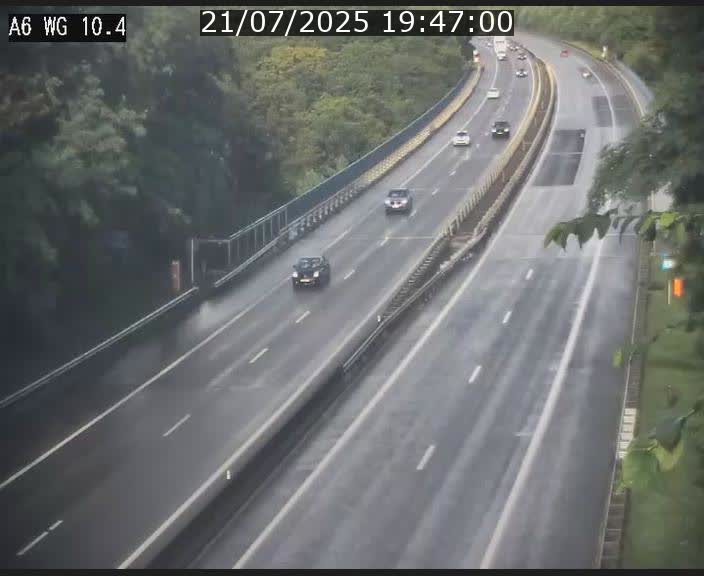 <h2>Traffic live webcam Luxembourg Mamer - A6 - BK 10.4 - direction Luxembourg/France/Allemagne</h2>