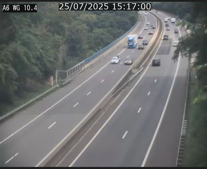 <h2>Traffic live webcam Luxembourg Mamer - A6 - BK 10.4 - direction Luxembourg/France/Allemagne</h2>
