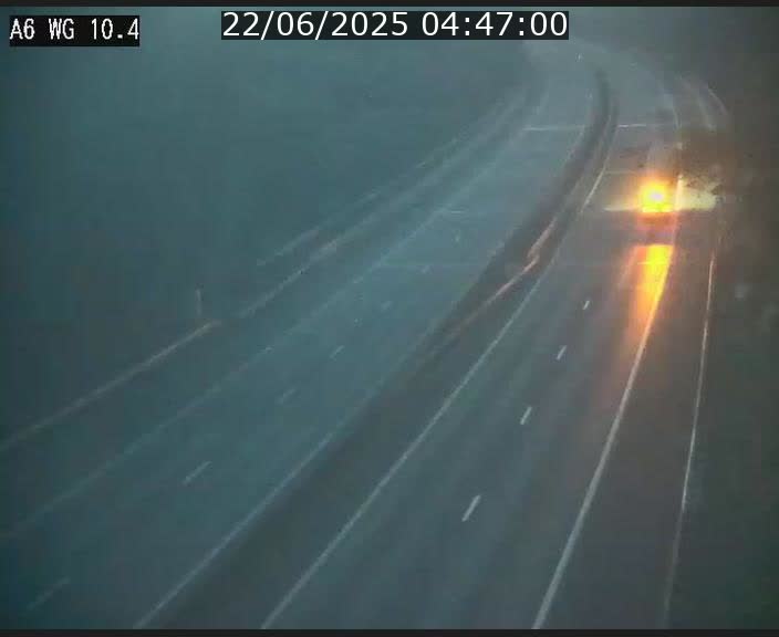 <h2>Traffic live webcam Luxembourg Mamer - A6 - BK 10.4 - direction Luxembourg/France/Allemagne</h2>