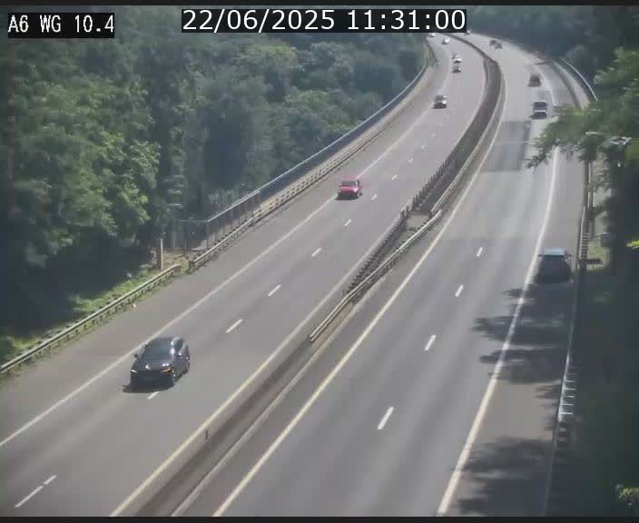 <h2>Traffic live webcam Luxembourg Mamer - A6 - BK 10.4 - direction Luxembourg/France/Allemagne</h2>