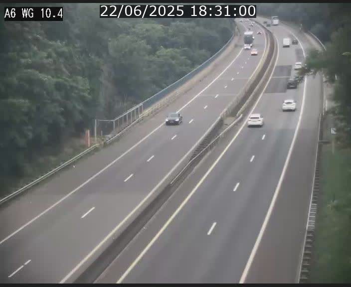 <h2>Traffic live webcam Luxembourg Mamer - A6 - BK 10.4 - direction Luxembourg/France/Allemagne</h2>