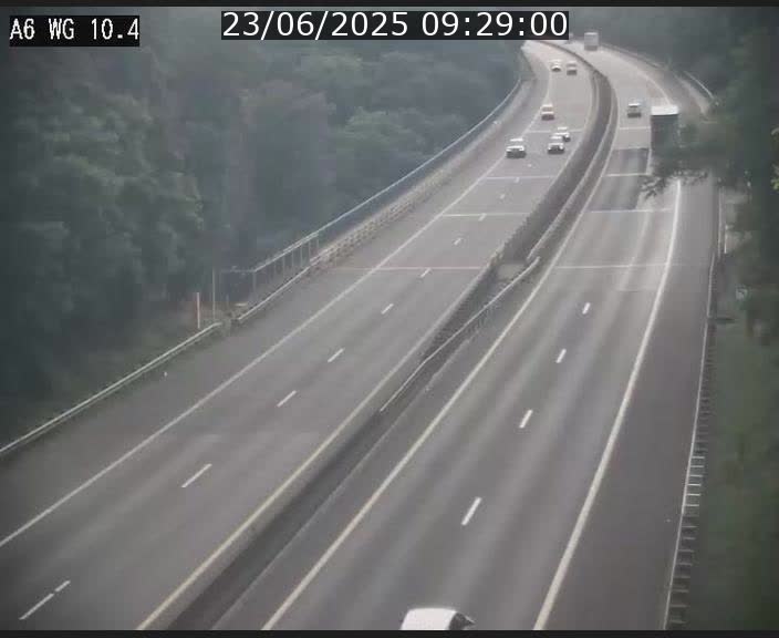 <h2>Traffic live webcam Luxembourg Mamer - A6 - BK 10.4 - direction Luxembourg/France/Allemagne</h2>