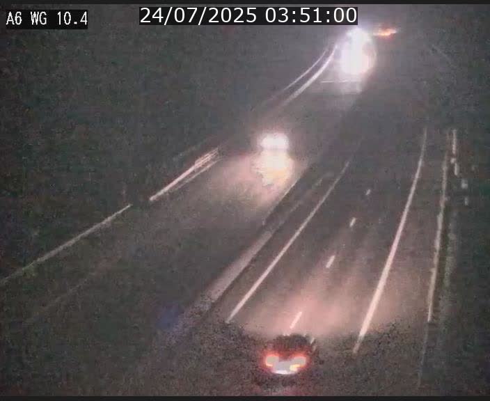 <h2>Traffic live webcam Luxembourg Mamer - A6 - BK 10.4 - direction Luxembourg/France/Allemagne</h2>