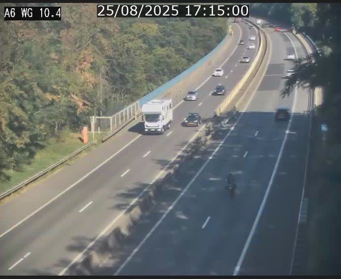 <h2>Traffic live webcam Luxembourg Mamer - A6 - BK 10.4 - direction Luxembourg/France/Allemagne</h2>