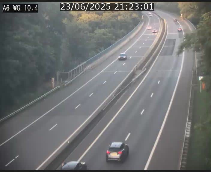 <h2>Traffic live webcam Luxembourg Mamer - A6 - BK 10.4 - direction Luxembourg/France/Allemagne</h2>
