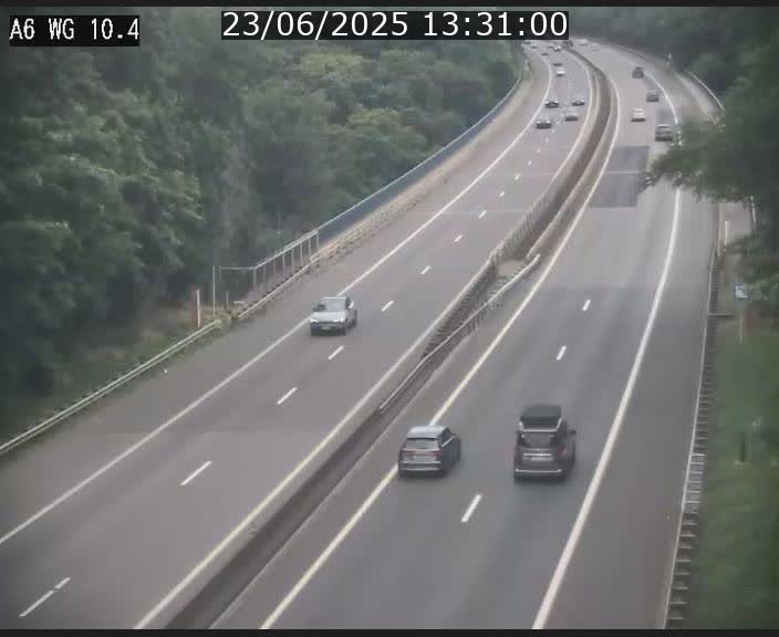 <h2>Traffic live webcam Luxembourg Mamer - A6 - BK 10.4 - direction Luxembourg/France/Allemagne</h2>