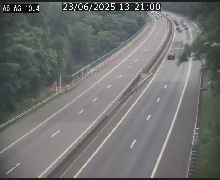 <h2>Traffic live webcam Luxembourg Mamer - A6 - BK 10.4 - direction Luxembourg/France/Allemagne</h2>