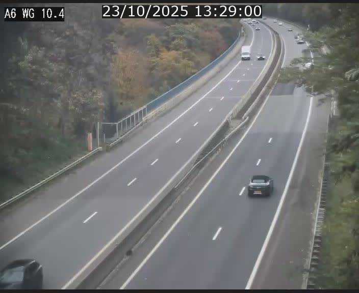 <h2>Traffic live webcam Luxembourg Mamer - A6 - BK 10.4 - direction Luxembourg/France/Allemagne</h2>