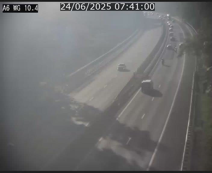 <h2>Traffic live webcam Luxembourg Mamer - A6 - BK 10.4 - direction Luxembourg/France/Allemagne</h2>