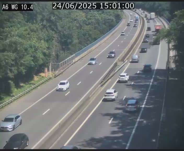 <h2>Traffic live webcam Luxembourg Mamer - A6 - BK 10.4 - direction Luxembourg/France/Allemagne</h2>