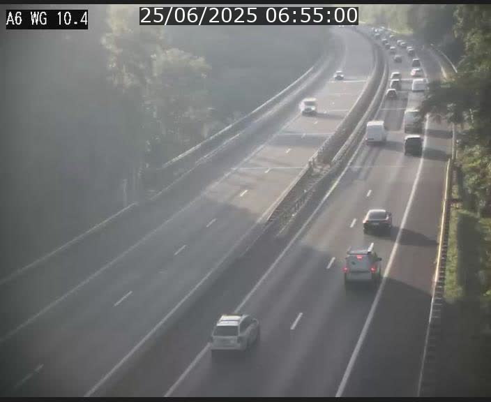 <h2>Traffic live webcam Luxembourg Mamer - A6 - BK 10.4 - direction Luxembourg/France/Allemagne</h2>