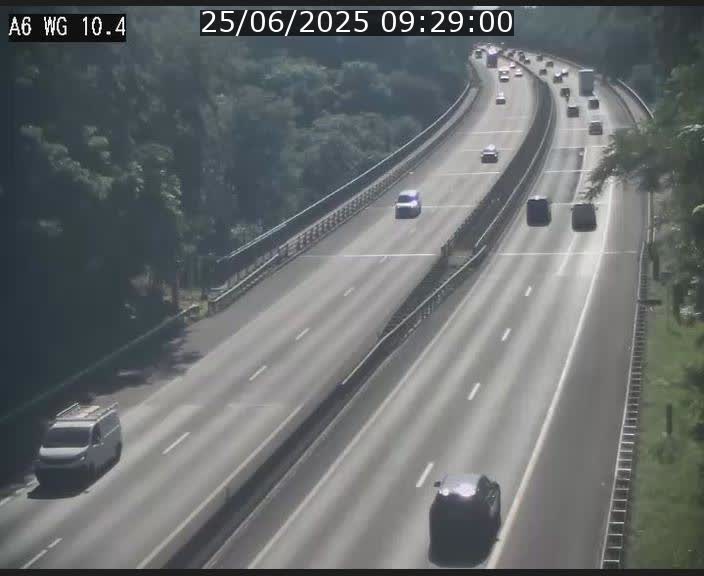 <h2>Traffic live webcam Luxembourg Mamer - A6 - BK 10.4 - direction Luxembourg/France/Allemagne</h2>