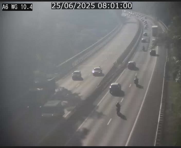 <h2>Traffic live webcam Luxembourg Mamer - A6 - BK 10.4 - direction Luxembourg/France/Allemagne</h2>