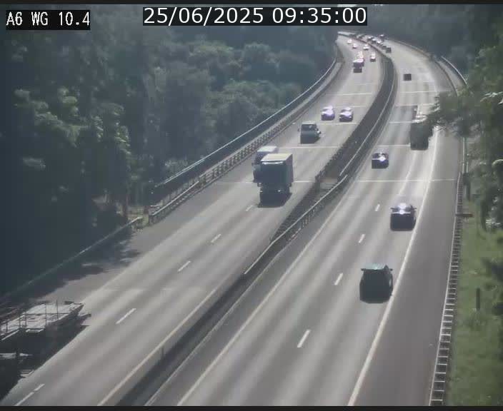 <h2>Traffic live webcam Luxembourg Mamer - A6 - BK 10.4 - direction Luxembourg/France/Allemagne</h2>