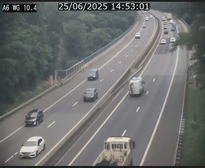 <h2>Traffic live webcam Luxembourg Mamer - A6 - BK 10.4 - direction Luxembourg/France/Allemagne</h2>
