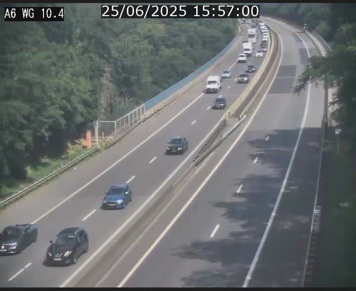 <h2>Traffic live webcam Luxembourg Mamer - A6 - BK 10.4 - direction Luxembourg/France/Allemagne</h2>