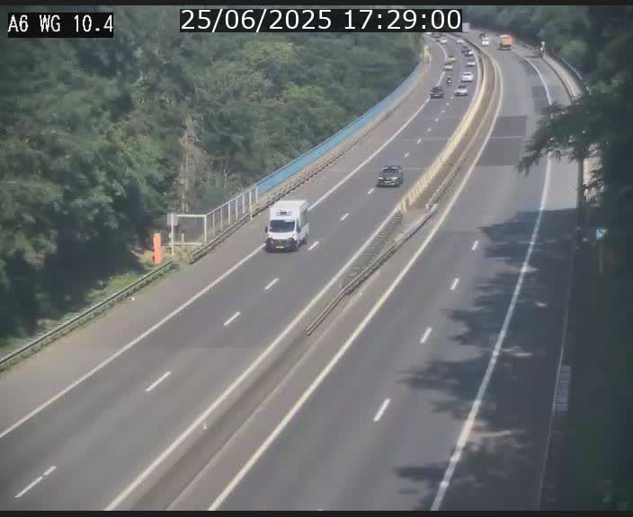 <h2>Traffic live webcam Luxembourg Mamer - A6 - BK 10.4 - direction Luxembourg/France/Allemagne</h2>
