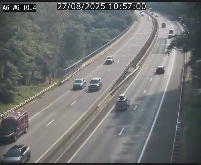 <h2>Traffic live webcam Luxembourg Mamer - A6 - BK 10.4 - direction Luxembourg/France/Allemagne</h2>