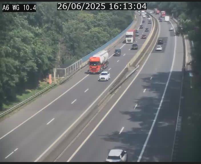 <h2>Traffic live webcam Luxembourg Mamer - A6 - BK 10.4 - direction Luxembourg/France/Allemagne</h2>