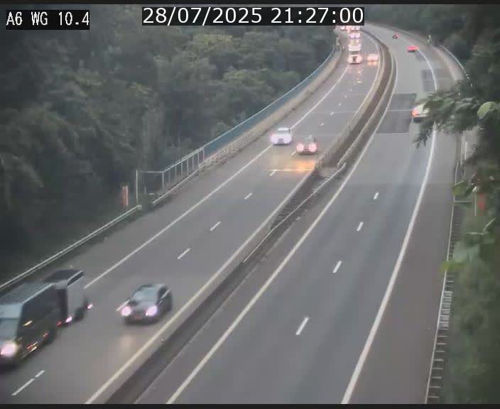 <h2>Traffic live webcam Luxembourg Mamer - A6 - BK 10.4 - direction Luxembourg/France/Allemagne</h2>