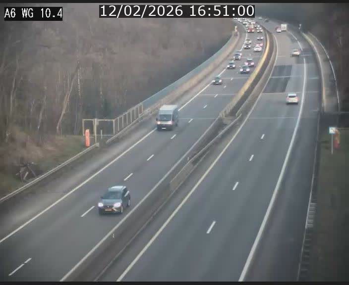 <h2>Traffic live webcam Luxembourg Mamer - A6 - BK 10.4 - direction Luxembourg/France/Allemagne</h2>