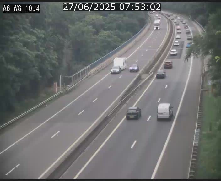 <h2>Traffic live webcam Luxembourg Mamer - A6 - BK 10.4 - direction Luxembourg/France/Allemagne</h2>