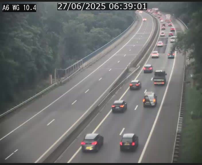 <h2>Traffic live webcam Luxembourg Mamer - A6 - BK 10.4 - direction Luxembourg/France/Allemagne</h2>