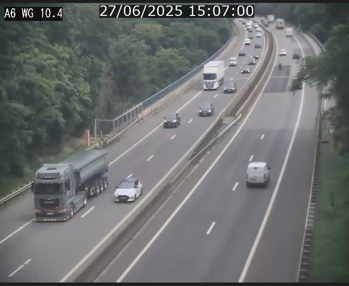 <h2>Traffic live webcam Luxembourg Mamer - A6 - BK 10.4 - direction Luxembourg/France/Allemagne</h2>