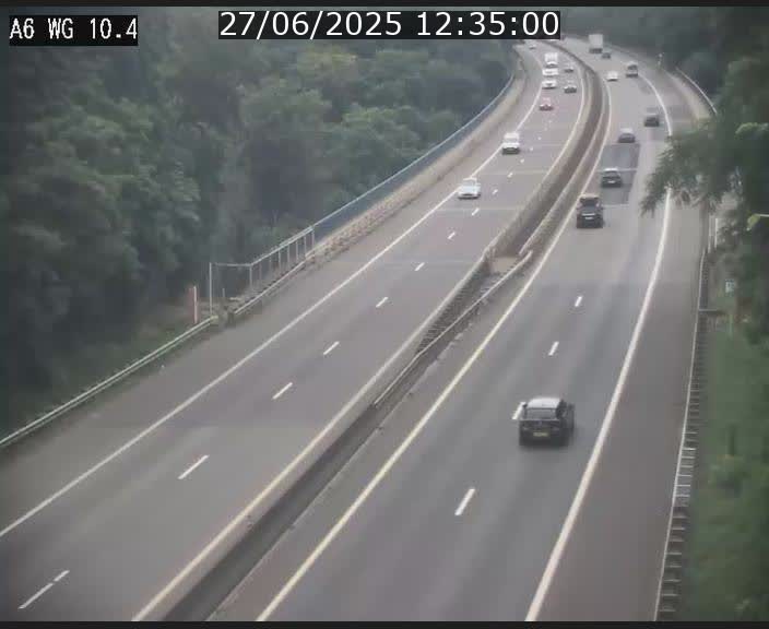 <h2>Traffic live webcam Luxembourg Mamer - A6 - BK 10.4 - direction Luxembourg/France/Allemagne</h2>