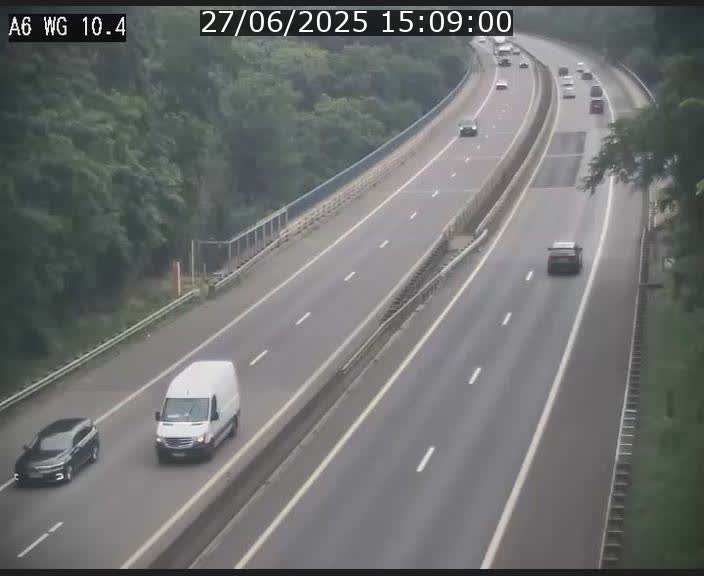<h2>Traffic live webcam Luxembourg Mamer - A6 - BK 10.4 - direction Luxembourg/France/Allemagne</h2>