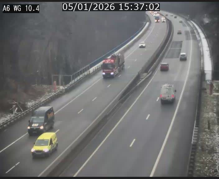 <h2>Traffic live webcam Luxembourg Mamer - A6 - BK 10.4 - direction Luxembourg/France/Allemagne</h2>