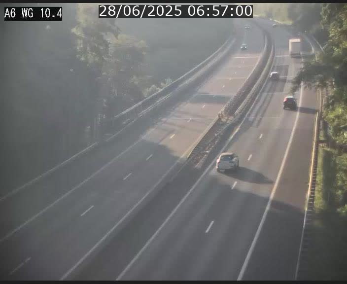 <h2>Traffic live webcam Luxembourg Mamer - A6 - BK 10.4 - direction Luxembourg/France/Allemagne</h2>
